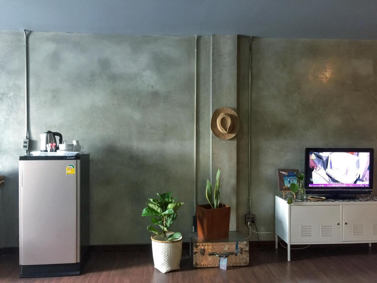 Hostel Five Stars Ratchada 19 Bangkok Exteriér fotografie