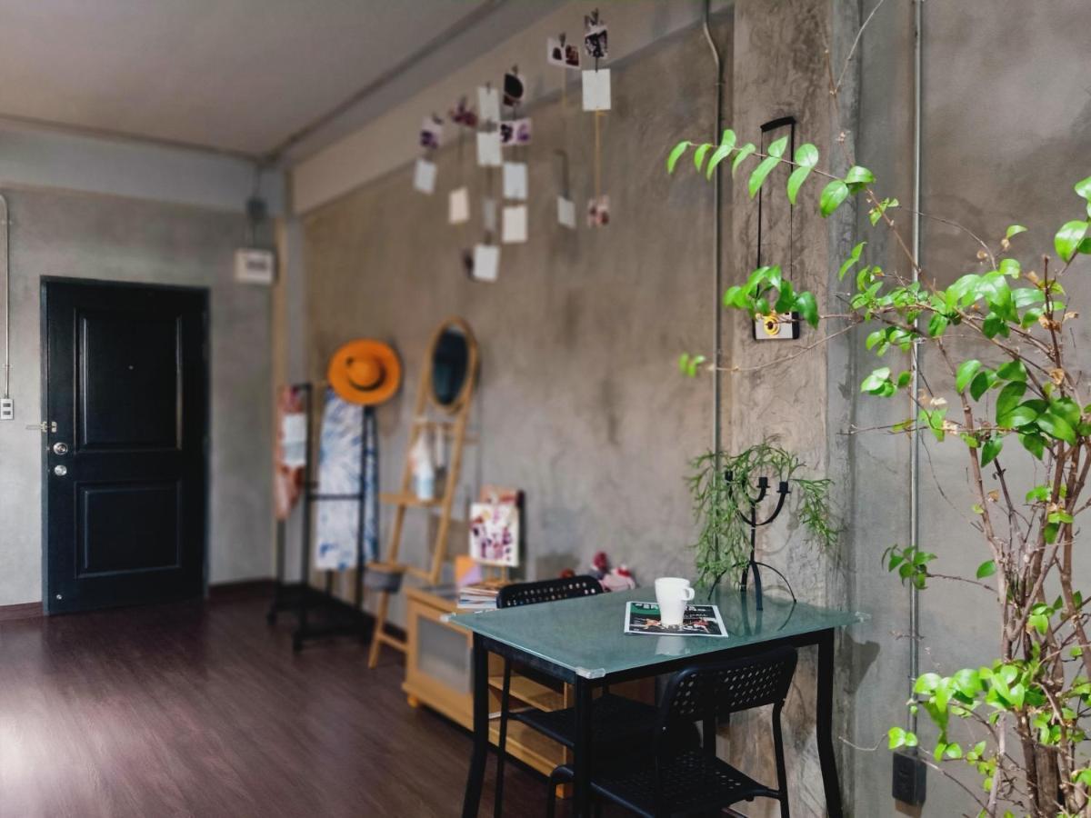 Hostel Five Stars Ratchada 19 Bangkok Exteriér fotografie
