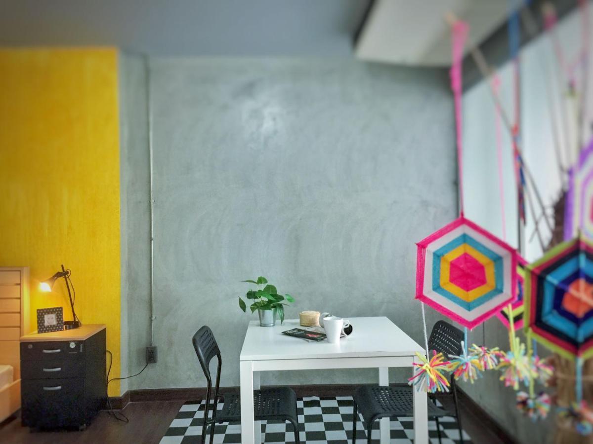 Hostel Five Stars Ratchada 19 Bangkok Exteriér fotografie