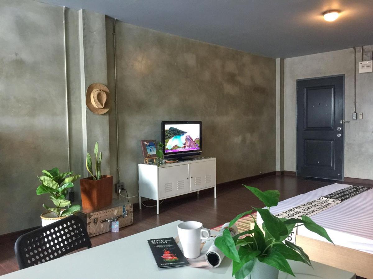 Hostel Five Stars Ratchada 19 Bangkok Exteriér fotografie