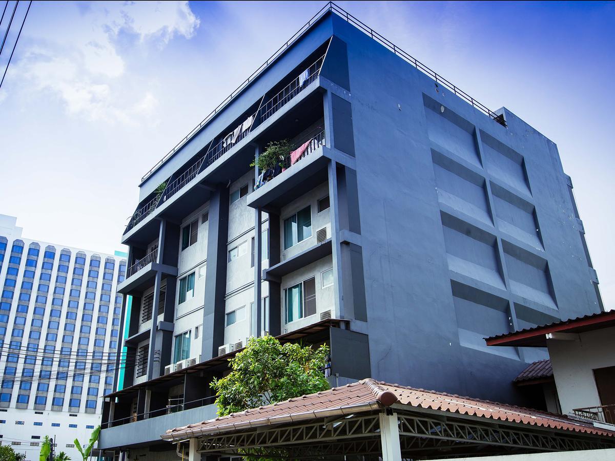Hostel Five Stars Ratchada 19 Bangkok Exteriér fotografie