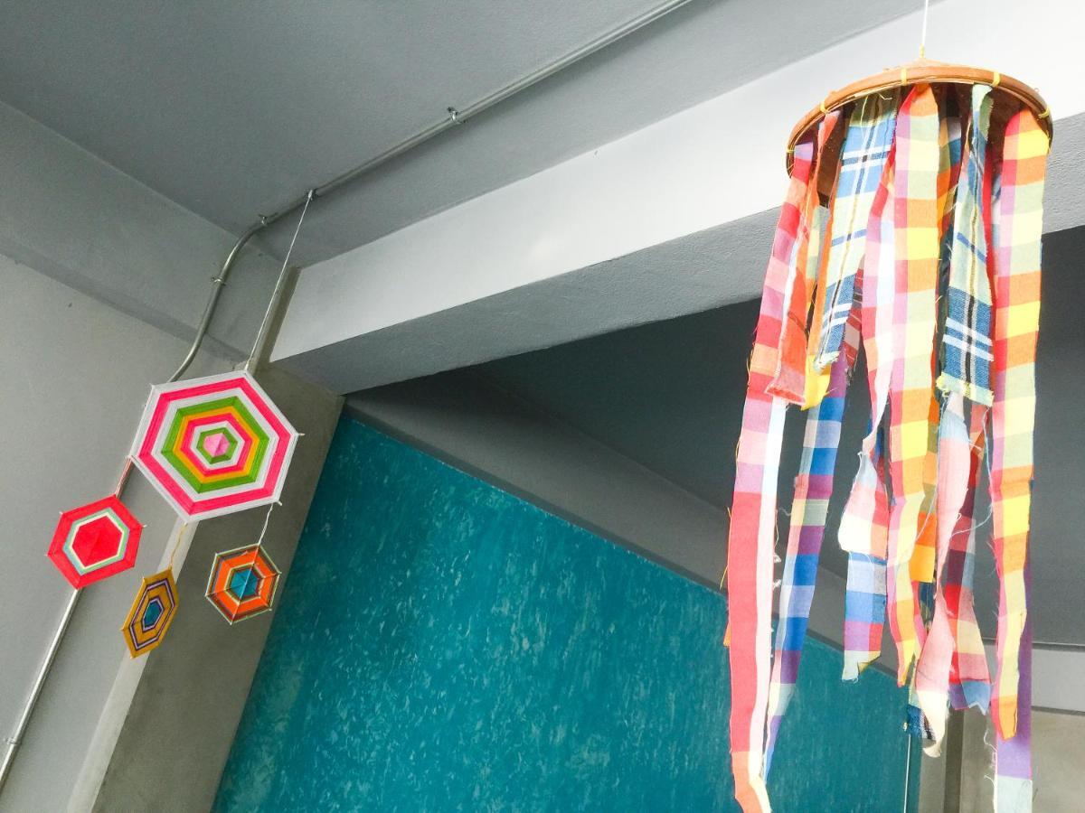 Hostel Five Stars Ratchada 19 Bangkok Exteriér fotografie